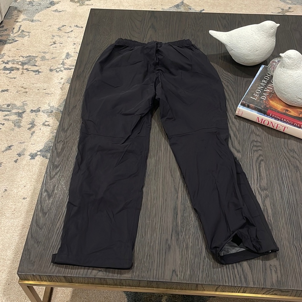 REI- ELEMENTS E1 waterproof pants